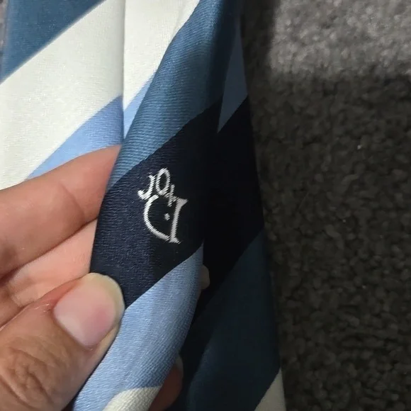 Dior Navy and Light Blue Diagonal Striped Tie - Picture 3 of 4